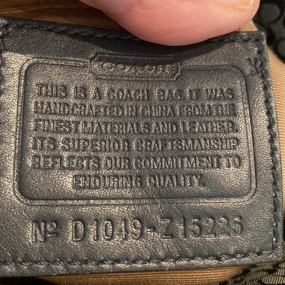 Coach Gallery East West Signature Canvas & Leather Tote Purse BAG~♥ - Picture 15 of 15